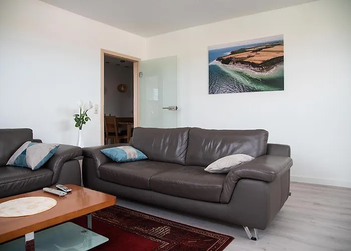 Ferienwohnung-maja-in-sassnitz-fuer-2-erwachsene-und-1-kind-oder-3-erwachsene Апартаменты *